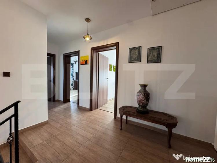 Casă cu 5 camere cu Teren 600 Mp în Răcari