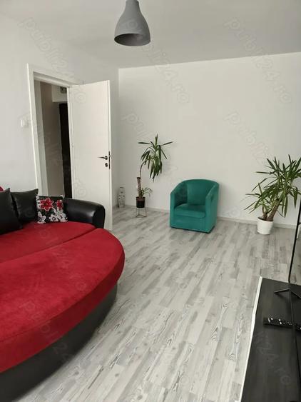 Apartament cu 2 camere semidecomandat în Ostroveni