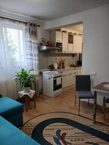 Apartament cu 2 camere semidecomandat, mobilat în Florești — fotografia 2