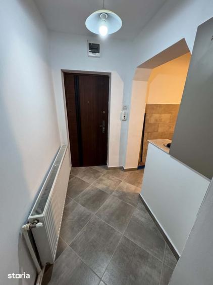 Garsonieră decomandată în Micro 14