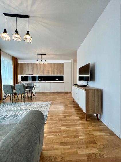 Apartament cu 3 camere semidecomandat în Domenii