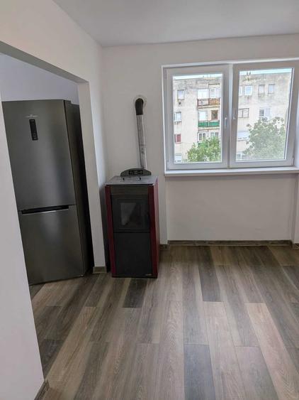 Apartament cu 2 camere nedecomandat în Central