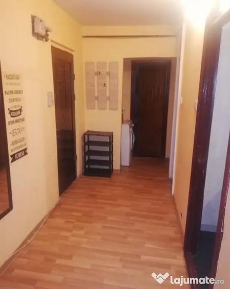 Apartament cu 2 camere decomandat în Popa Șapcă