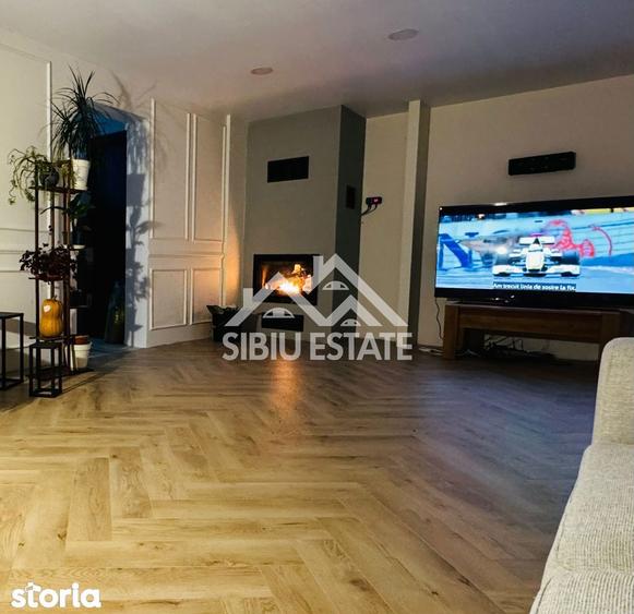 Casă cu 4 camere cu Teren 400 Mp în Central