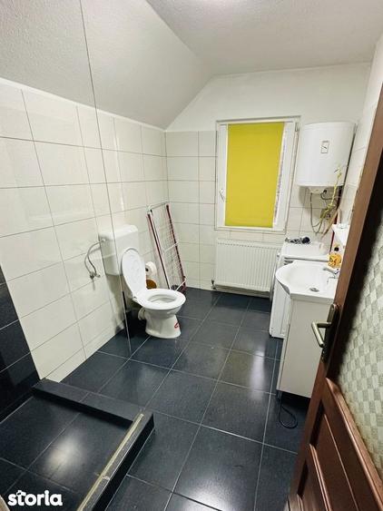 Spațiu comercial, de 80 mp, în Central