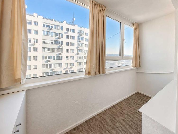 Apartament cu 2 camere decomandat în Baba Novac