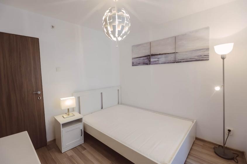 Apartament cu 2 camere semidecomandat, mobilat în Sud-Vest