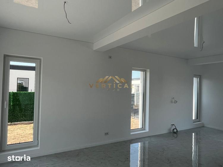 Casă cu 4 camere cu Teren 321 Mp în Snagov
