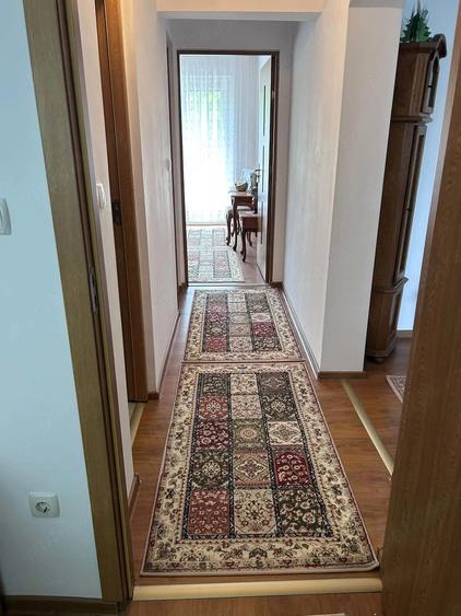 Apartament cu 3 camere decomandat în Micro 16