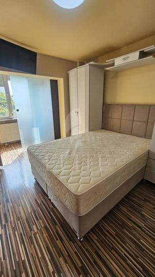 Apartament cu 3 camere decomandat în Mărăști