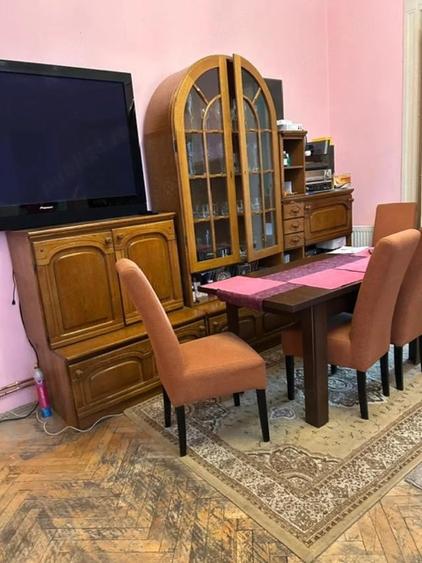 Apartament cu 5 camere decomandat în Decebal