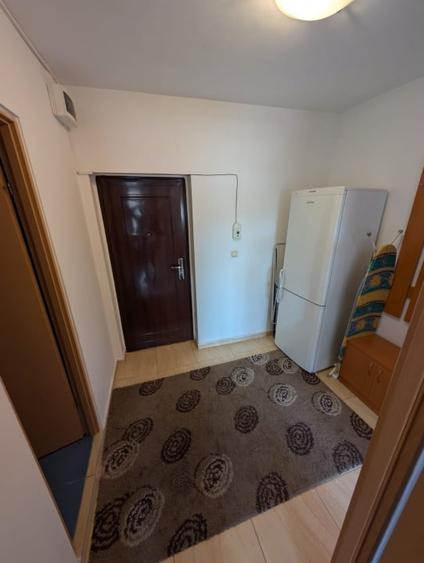 Apartament cu 2 camere semidecomandat, mobilat în Baciu