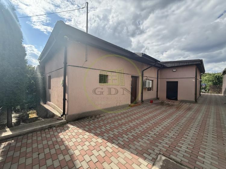 Casă individuală cu 4 camere cu Canalizare în Brestei