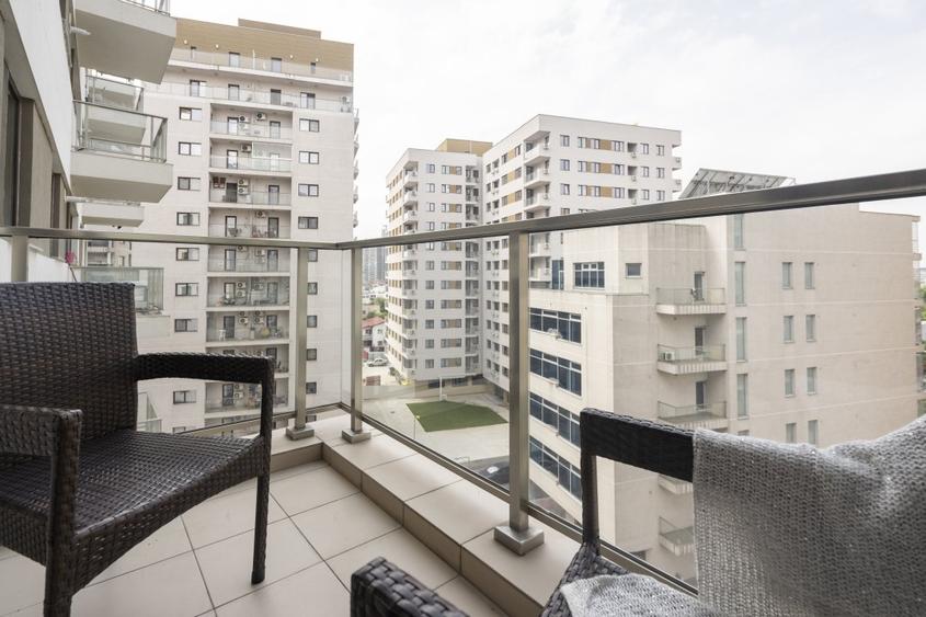Apartament cu 2 camere semidecomandat, mobilat în Mihai Bravu
