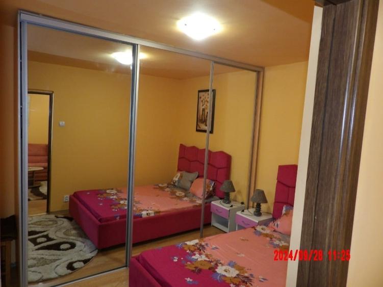 Apartament cu 2 camere nedecomandat, mobilat în Casa de Cultură