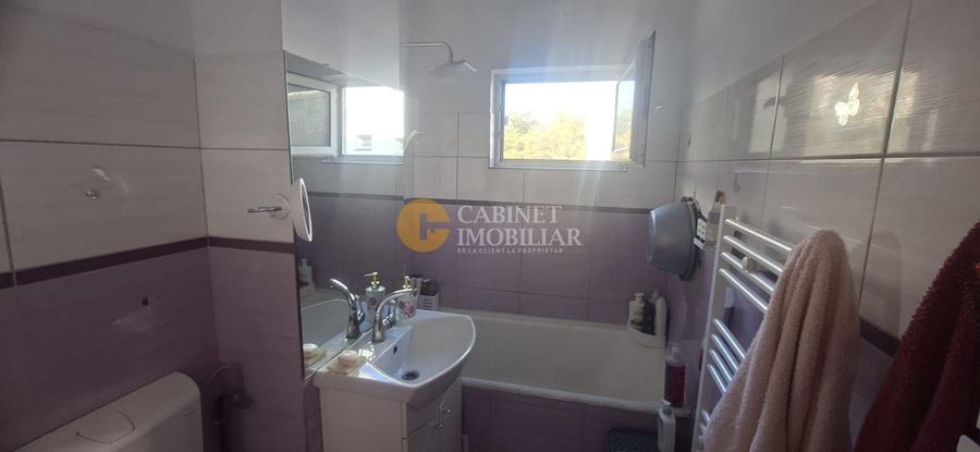 Apartament cu 2 camere semidecomandat, mobilat în Mircea cel Bătrân