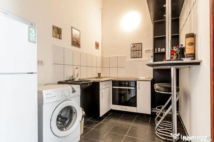 Apartament ultracentral cu 3 camere plus un bonus Comision 0 - Arad (Arad) - 8