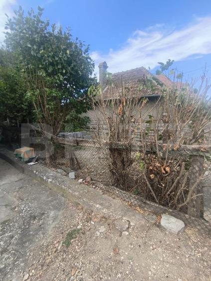 Casă cu 1 camere cu Teren 423 Mp în Central