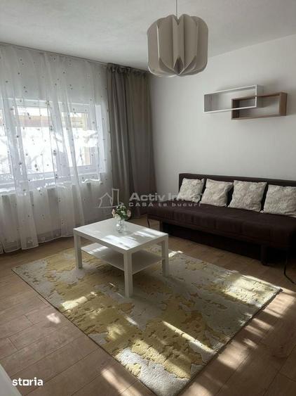 Apartament cu 3 camere decomandat în Vitan