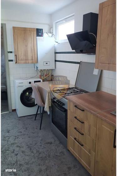 Casă cu 3 camere semidecomandat cu Teren 50 Mp în Brătianu