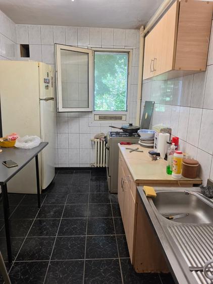 Apartament cu 2 camere decomandat în Titan
