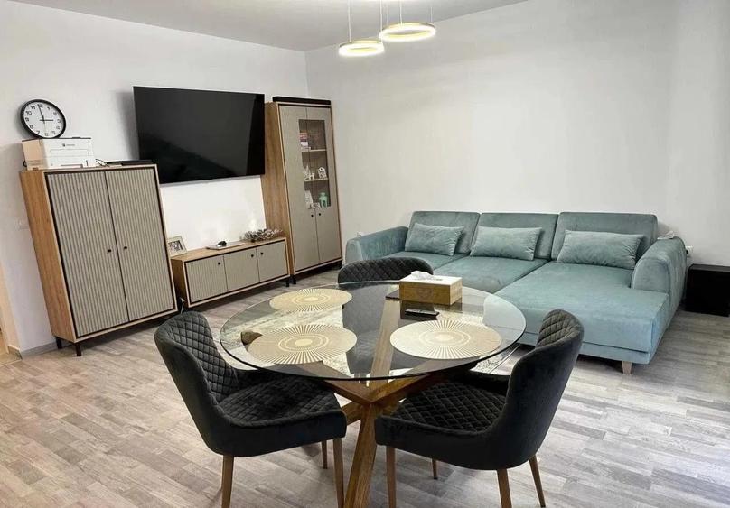 Apartament cu 3 camere decomandat, mobilat în Bartolomeu
