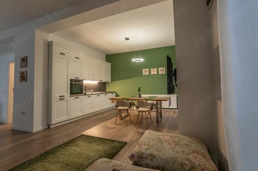 Apartament cu 3 camere decomandat în Calea Dumbrăvii