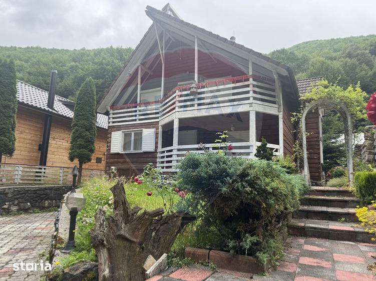 Casă cu 7 camere cu Teren 600 Mp în Feleacu