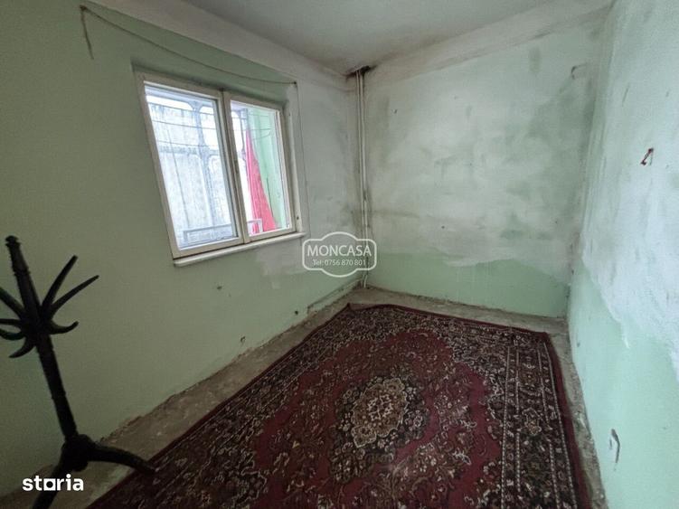 Apartament cu 4 camere decomandat în Central