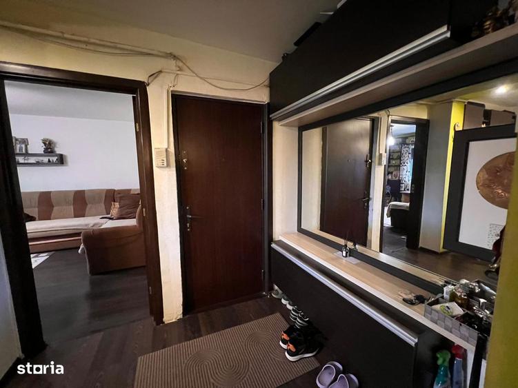 Apartament cu 3 camere în 1 Mai