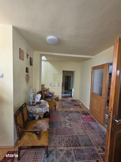 Casă cu 5 camere decomandat cu Teren 770 Mp în Trei Stejari