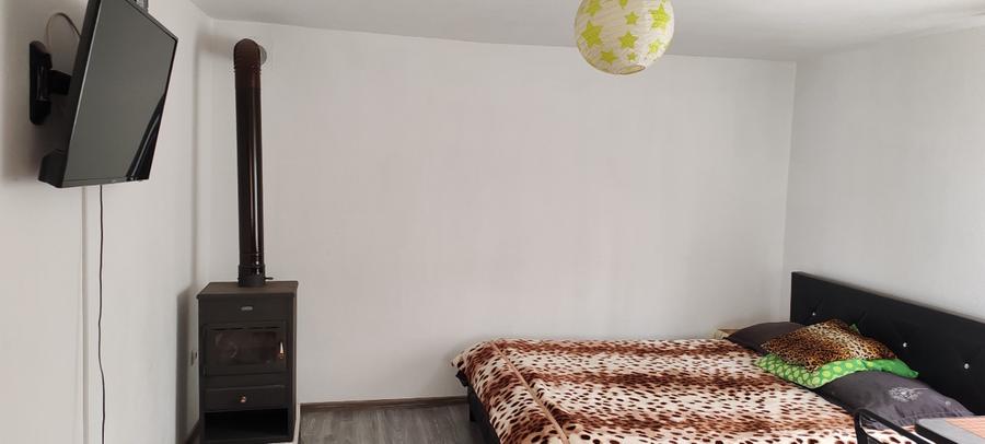 Casă individuală cu 2 camere cu Teren 800 Mp în Galicea Mare