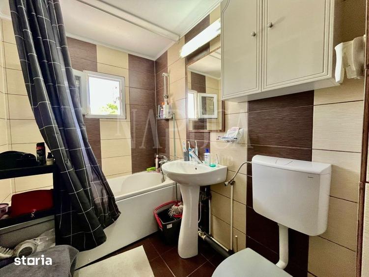 Apartament cu 3 camere în Plopilor