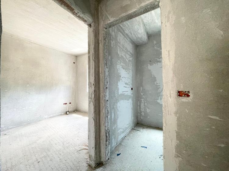 Duplex cu 5 camere cu Canalizare în Moșnița Veche