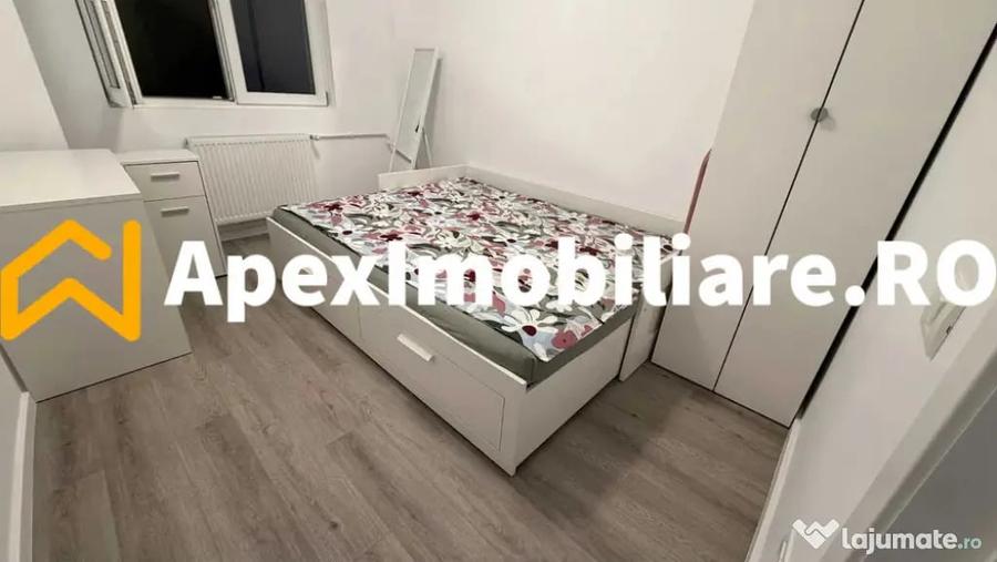 Apartament cu 4 camere semidecomandat în Central