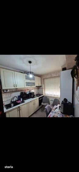 Apartament cu 2 camere semidecomandat, mobilat în Central