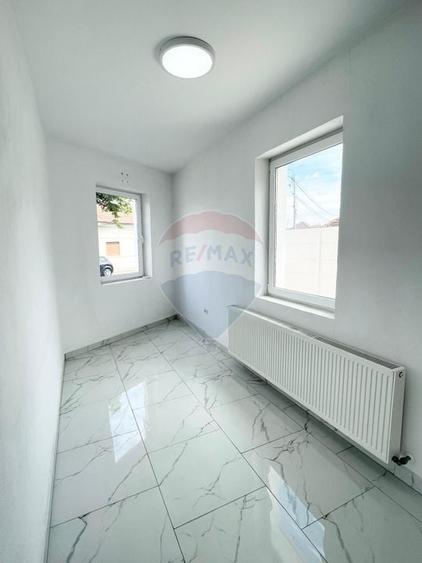 Spațiu comercial, de 50 mp, în Pârneava