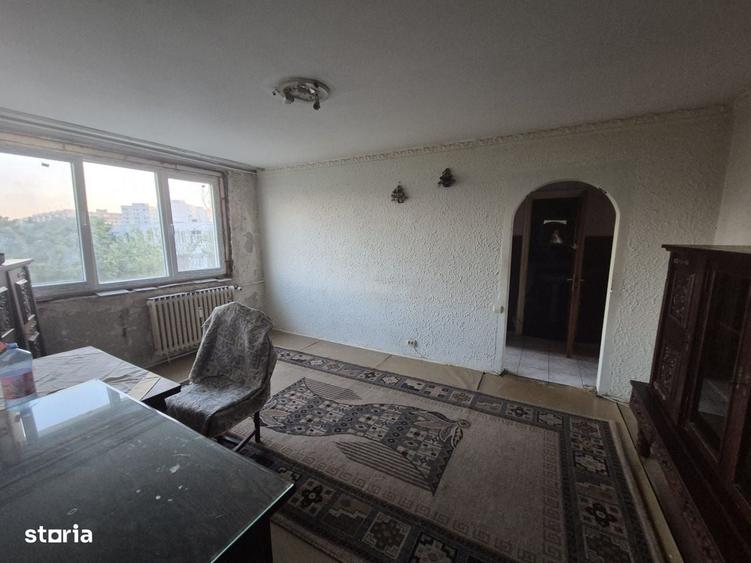 apartament 3 camere langa Metrou 1 Decembrie - 1