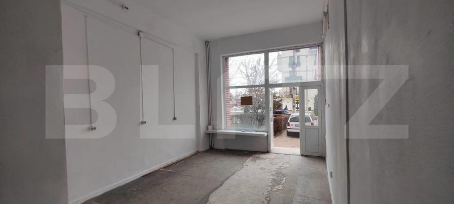 Spațiu comercial, de 70 mp, în Micro 3