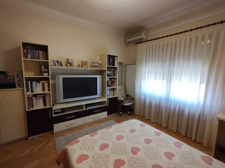 Apartament cu 2 camere decomandat în Ultracentral