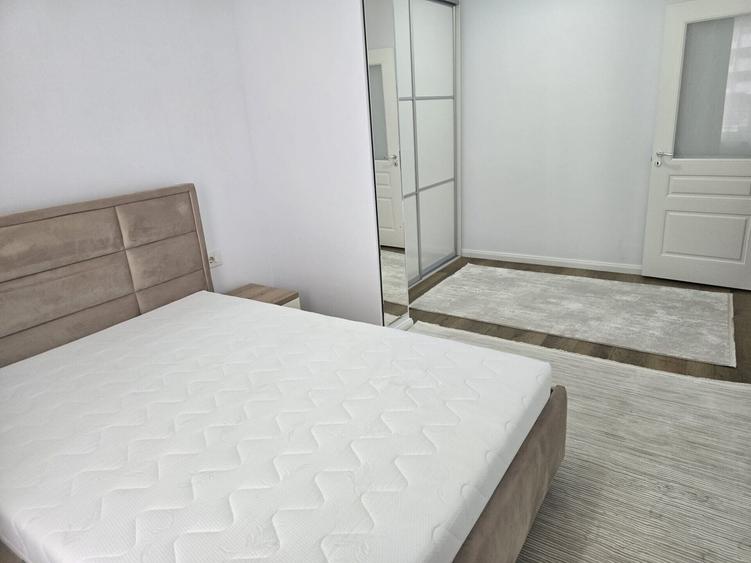 Apartament cu 3 camere semidecomandat, mobilat în Copou