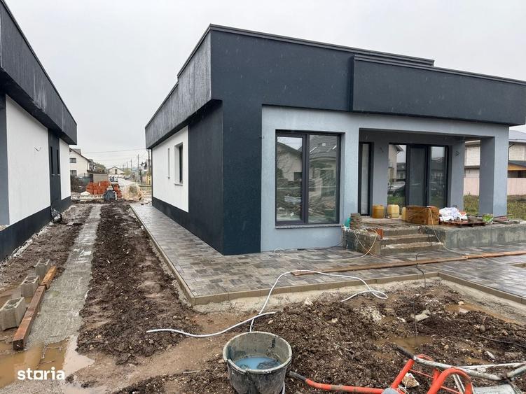 Casă cu 4 camere cu Teren 450 Mp în Strejnicu