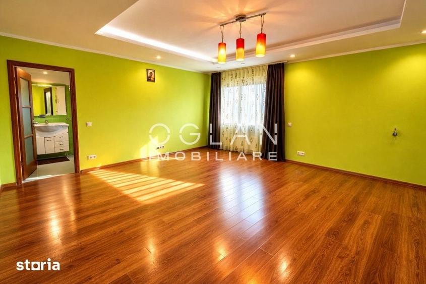 Casă cu 8 camere cu Teren 1546 Mp în Central