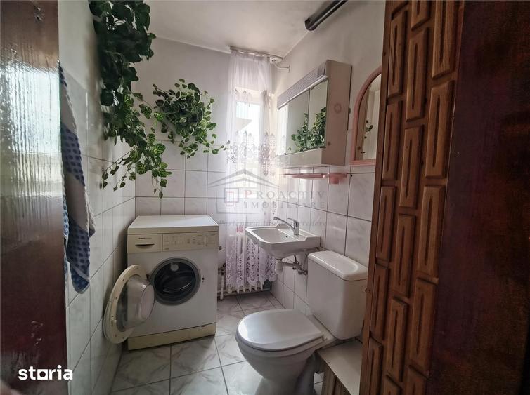 Casă cu 7 camere cu Teren 600 Mp în Burdujeni