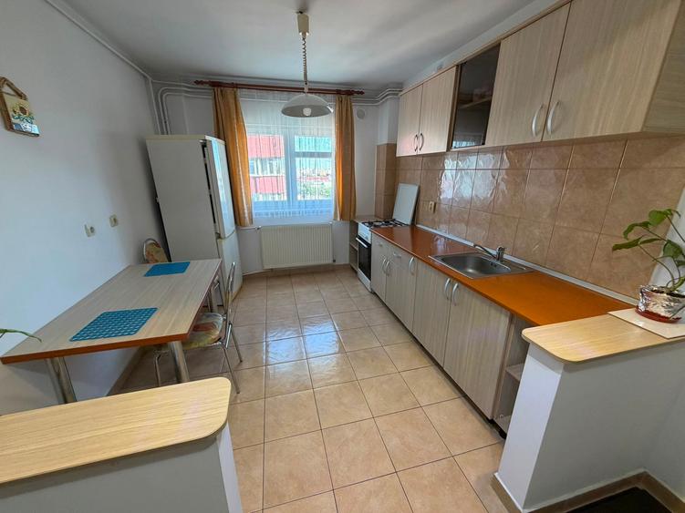 Apartament cu 2 camere semidecomandat în 13 Septembrie