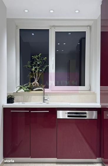 Apartament cu 3 camere semidecomandat, mobilat în Vitan