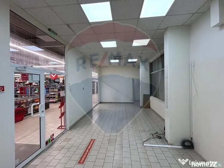 Spațiu comercial, de 58 mp, în Central