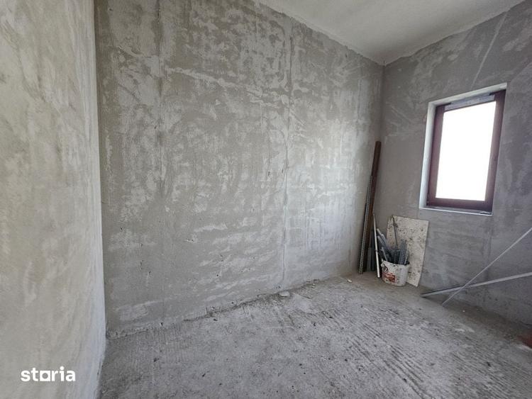 Casă cu 4 camere cu Teren 500 Mp în Feleacu