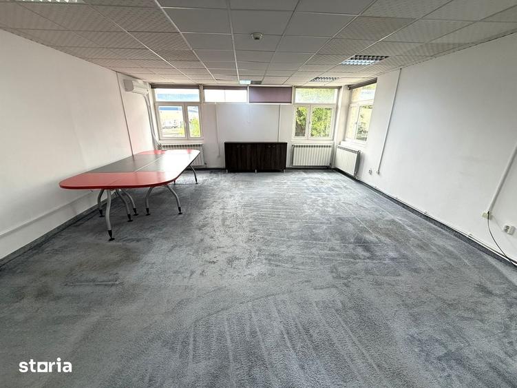 Spațiu comercial, de 50 mp, în Nicolina