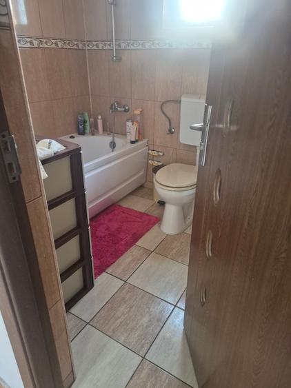 Duplex cu 8 camere cu Teren 1000 Mp în Năvodari